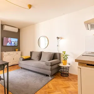 https://pula-city-accomodation.in-istria.net