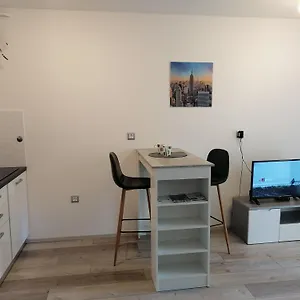  Apartman Ester