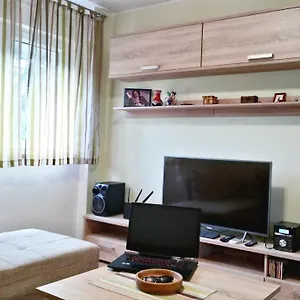  Apartman Romina