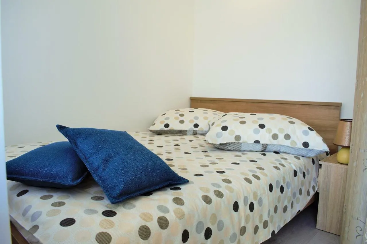 Amphitheatre Apartments Pula